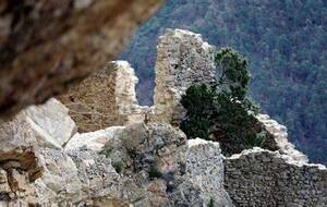 Autour d'Aiglun : sa forteresse, sa clue &amp; sa cascade